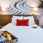 Ξενοδοχείο Jules Verne 4*
