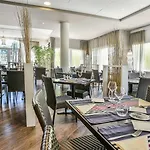 Jules Verne Ξενοδοχείο 4*