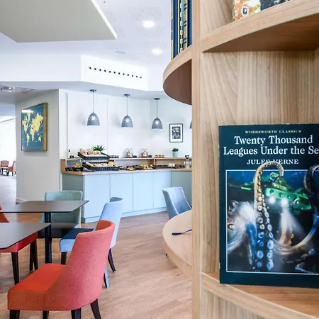 ホテル Jules Verne