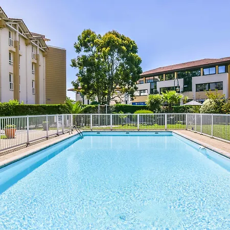 Ξενοδοχείο Jules Verne