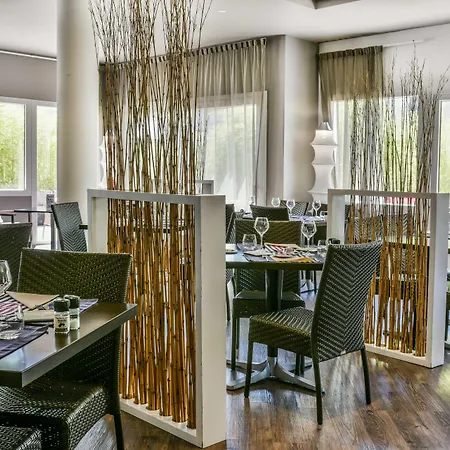 ホテル Jules Verne