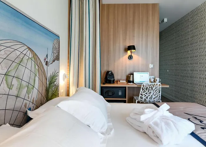 Jules Verne 比亚里茨