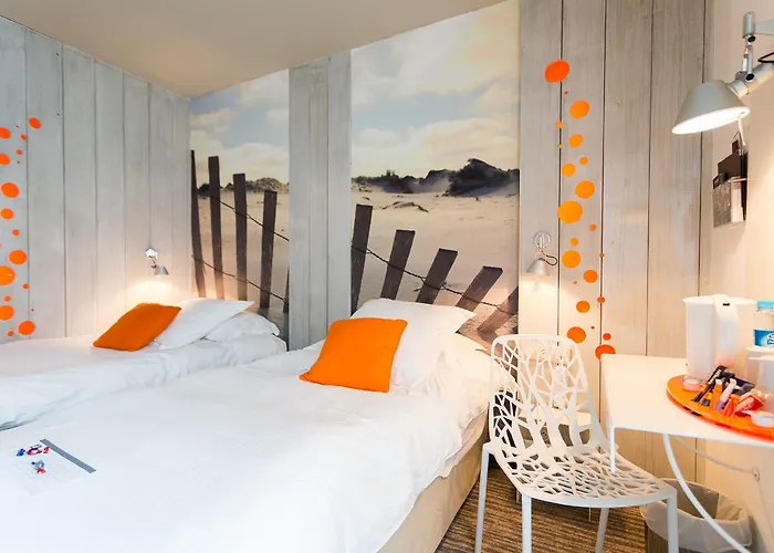 Jules Verne 酒店 4*