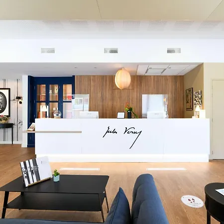 Jules Verne 4* بياريتز