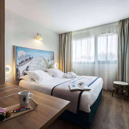 Szálloda Jules Verne 4*