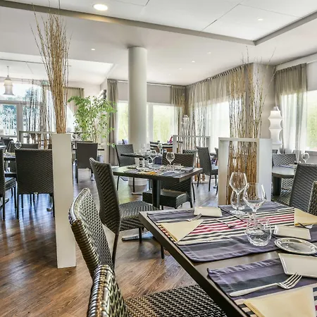 Jules Verne Hotel 4*