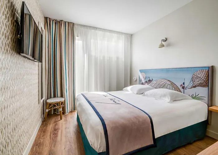 Hotel Jules Verne 4*