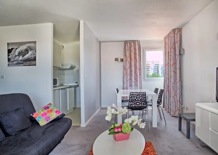 Jules Verne Биарриц