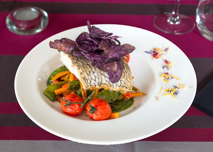 Jules Verne Отель 4*